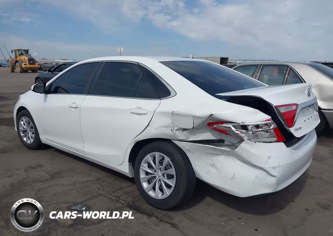 2016 Toyota Camry Le VIN:4T1BF1FK2GU526957 - 6