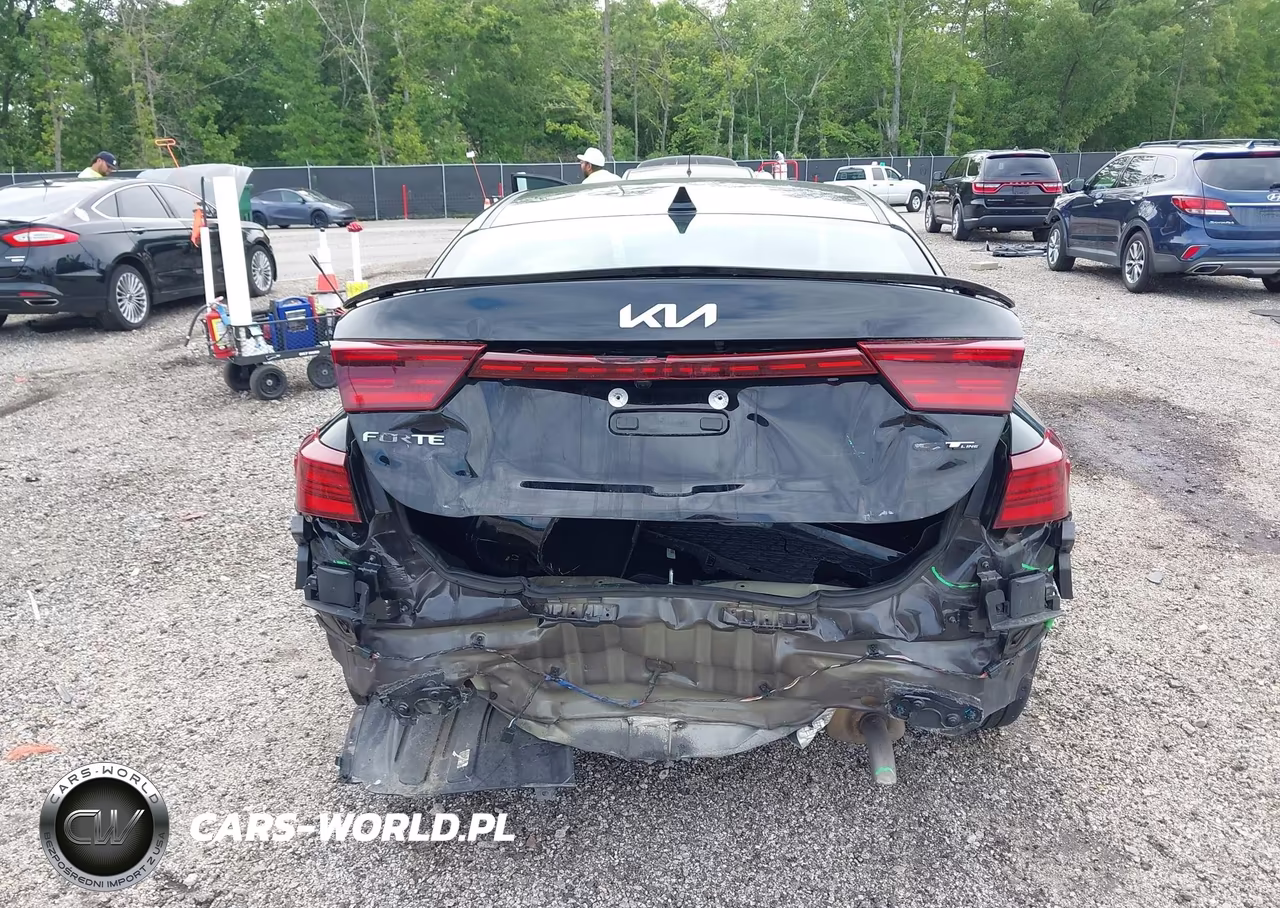 2022 Kia Forte Gt-Line VIN:3KPF54AD2NE489522 - 17