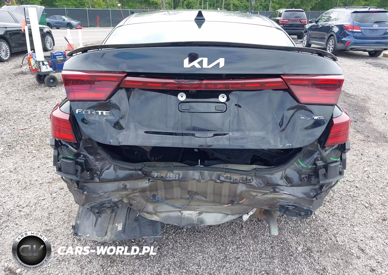 2022 Kia Forte Gt-Line VIN:3KPF54AD2NE489522 - 6