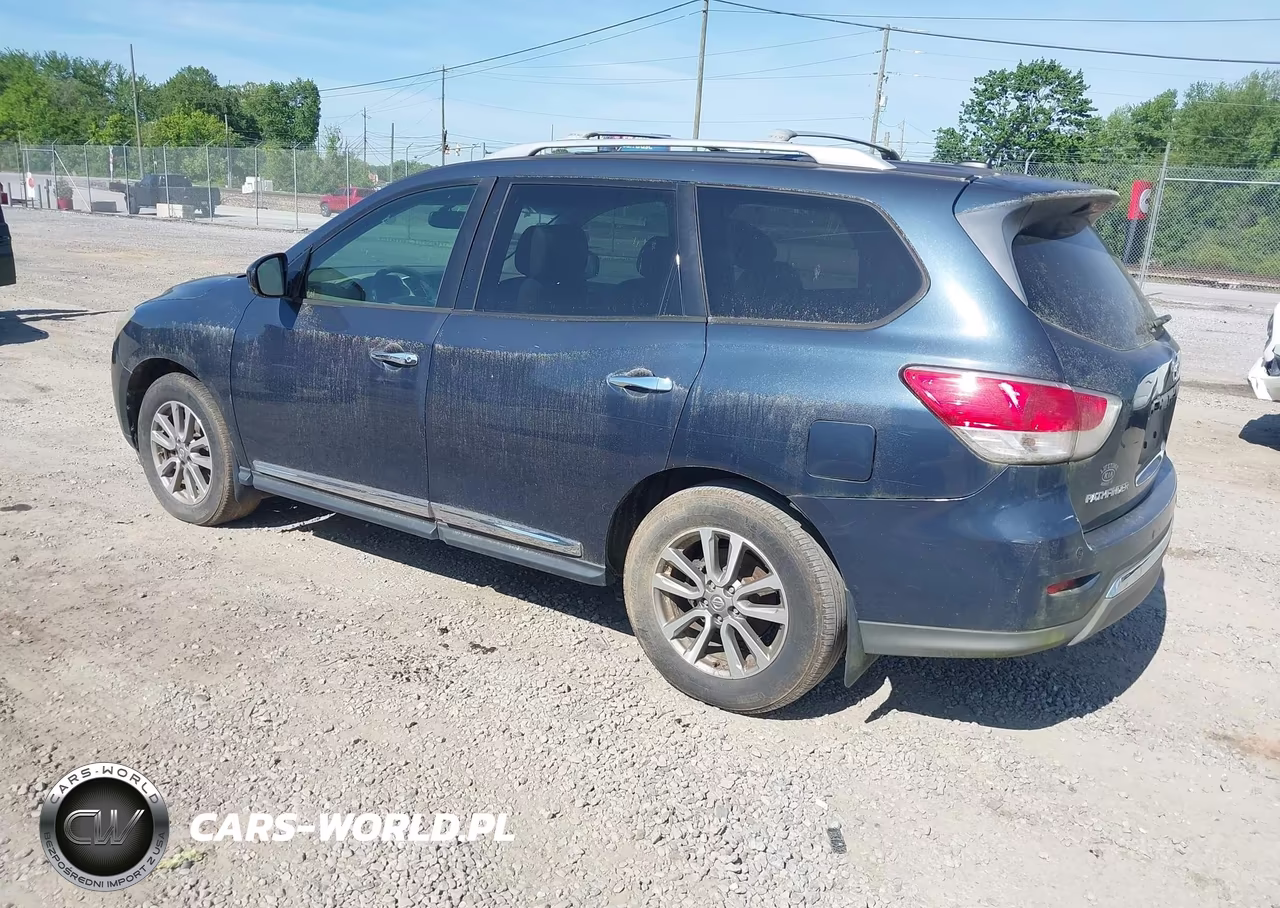 2015 Nissan Pathfinder Sl VIN:5N1AR2MN0FC649747 - 3
