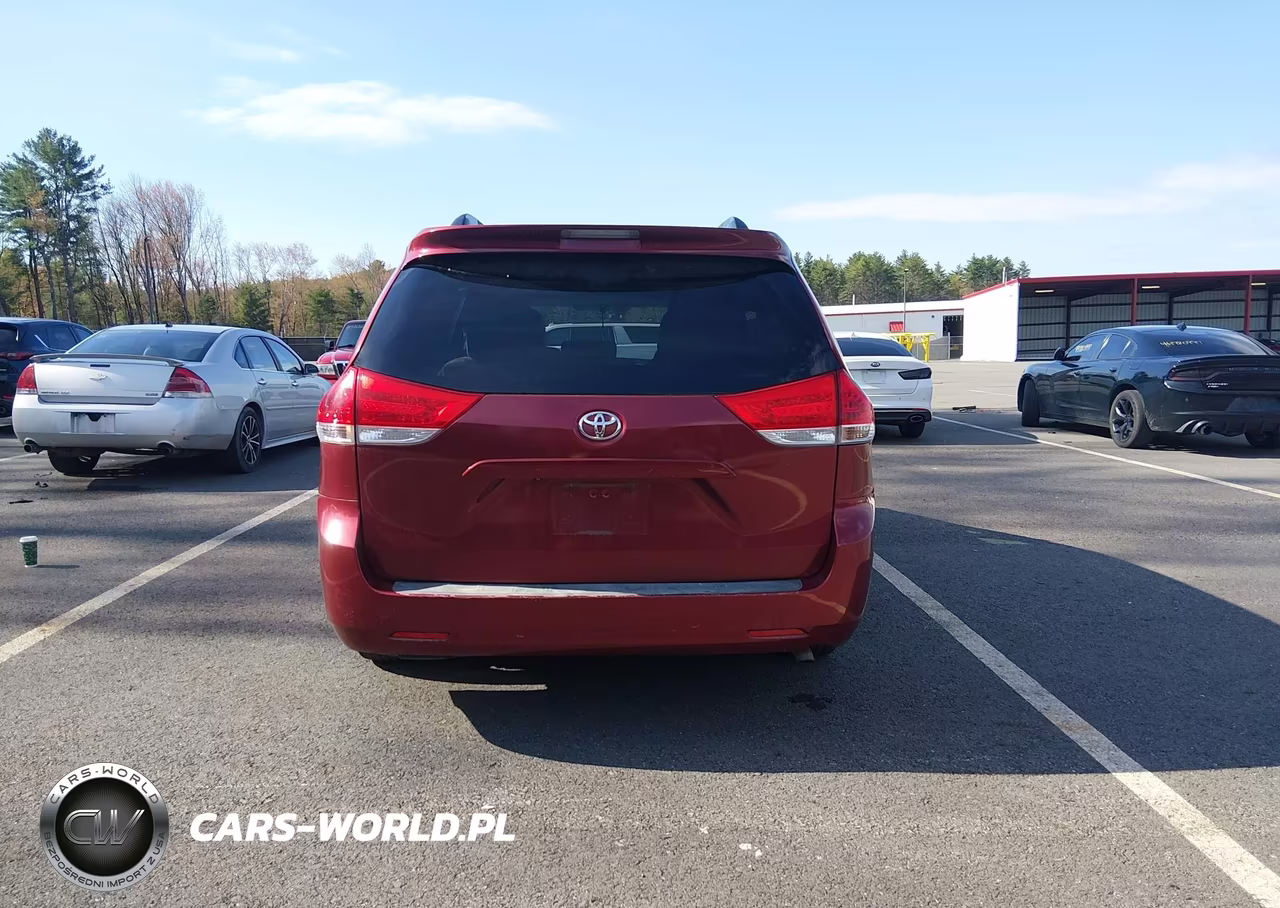 2012 Toyota Sienna Le V6 8 Passenger VIN:5TDKK3DC7CS177896 - 16
