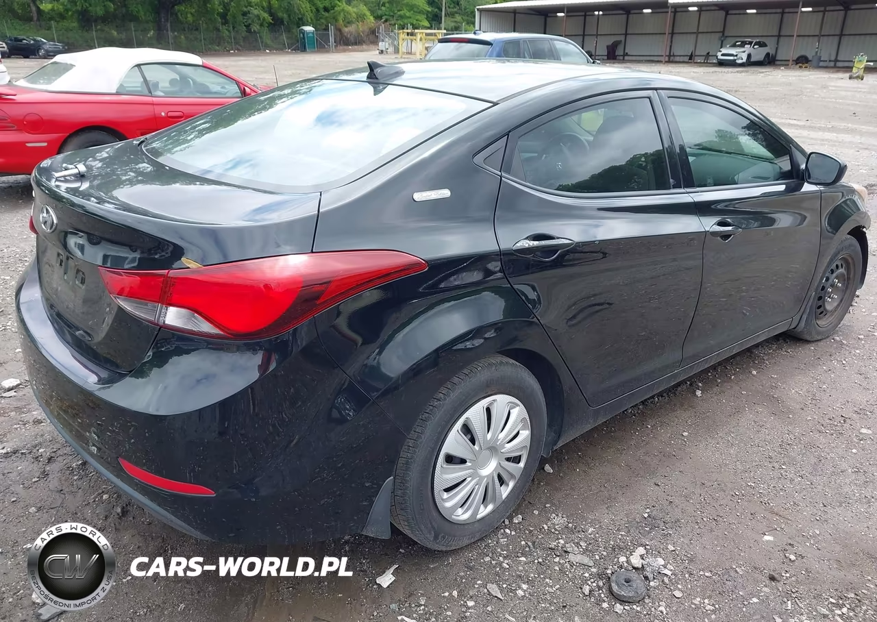2016 Hyundai Elantra Se VIN:5NPDH4AE9GH724648 - 4