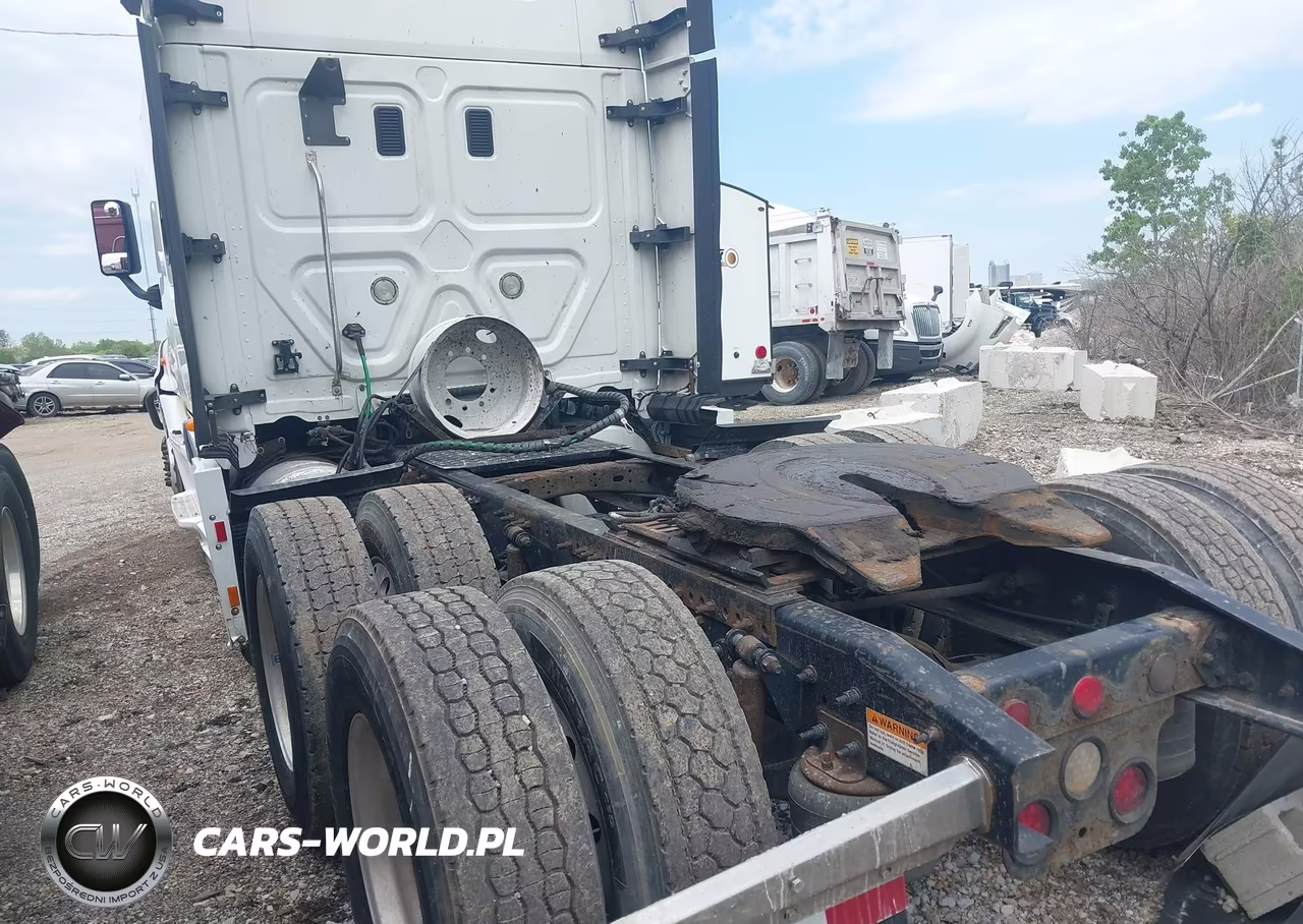 2016 Freightliner Cascadia 125 VIN:3AKJGLD58GSGR8535 - 3
