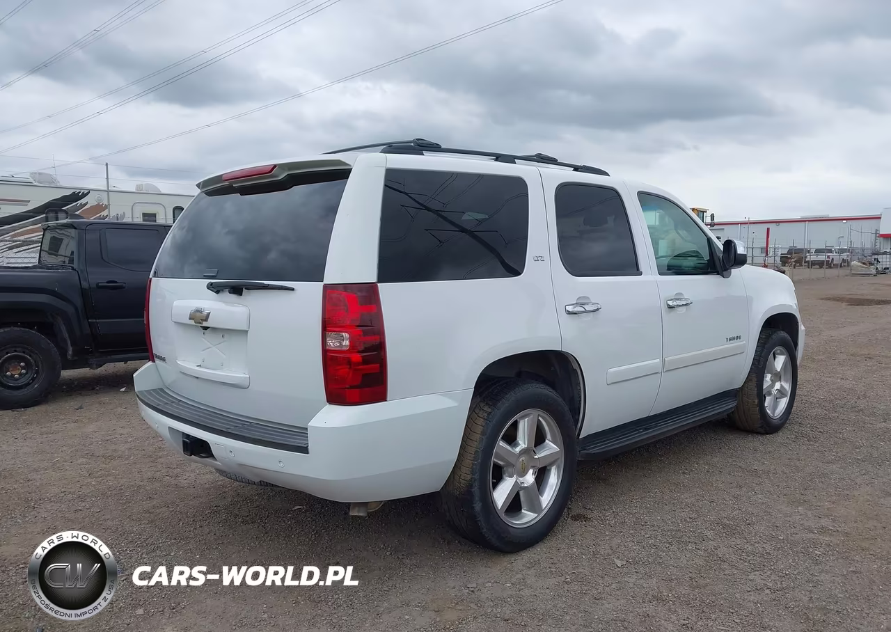 2008 Chevrolet Tahoe Ltz VIN:1GNFC13J18R164853 - 4