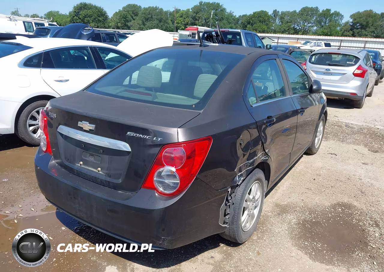 2014 Chevrolet Sonic Lt Auto VIN:1G1JC5SHXE4155949 - 4