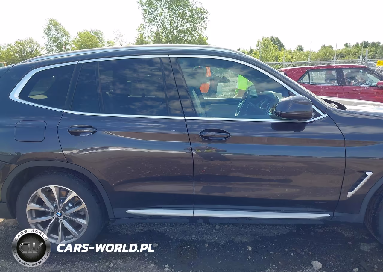 2019 BMW X3 xDrive30I VIN:5UXTR9C5XKLP87800 - 13