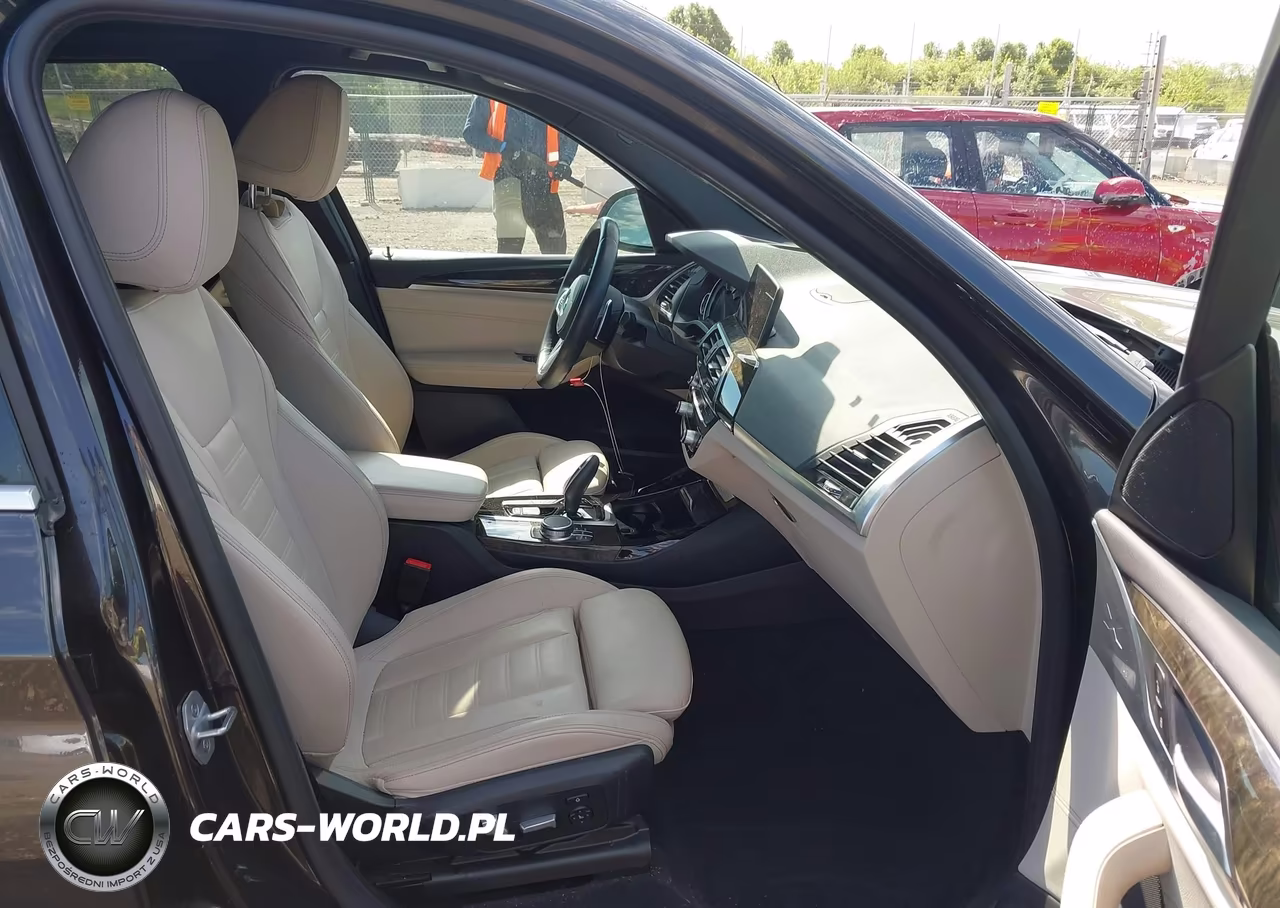 2019 BMW X3 xDrive30I VIN:5UXTR9C5XKLP87800 - 5