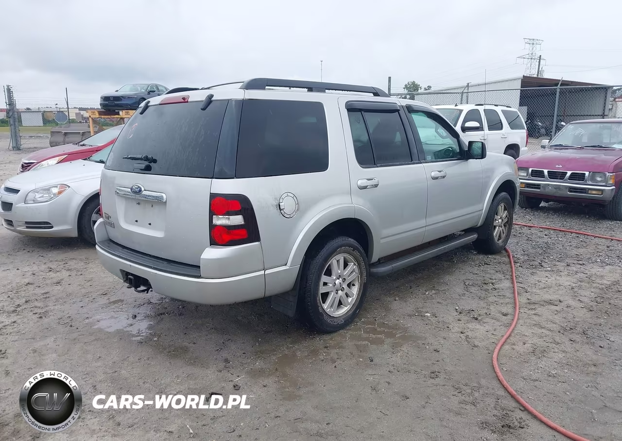 2010 Ford Explorer Xlt VIN:1FMEU6DEXAUA94994 - 4