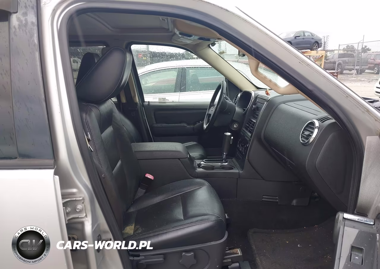 2010 Ford Explorer Xlt VIN:1FMEU6DEXAUA94994 - 5
