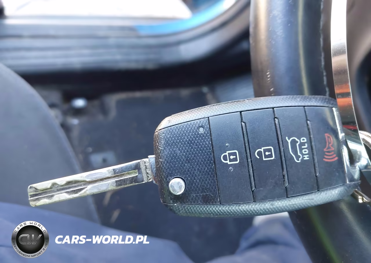 2015 Kia Soul + VIN:KNDJP3A54F7160135 - 11