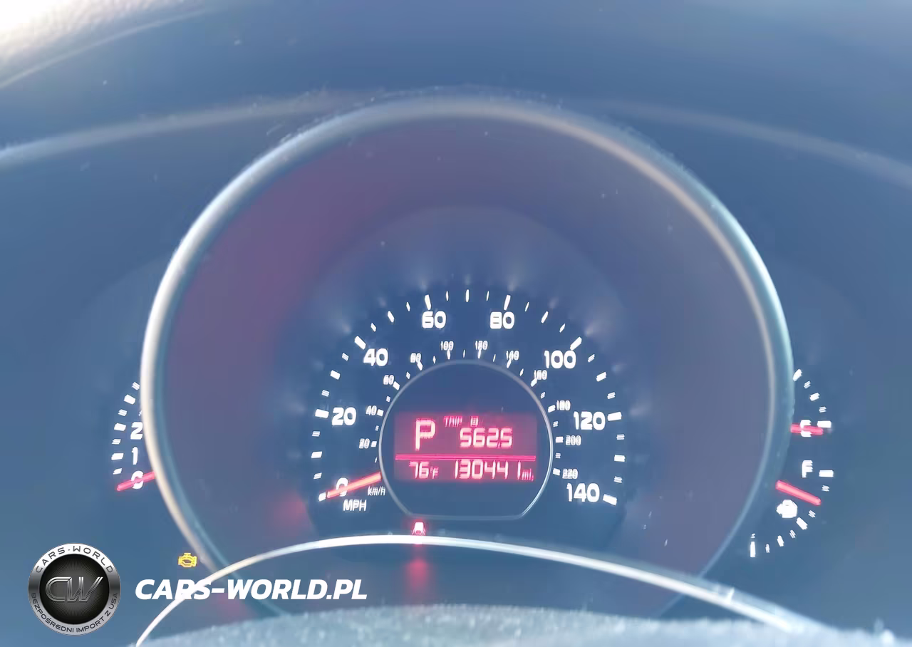 2015 Kia Soul + VIN:KNDJP3A54F7160135 - 7