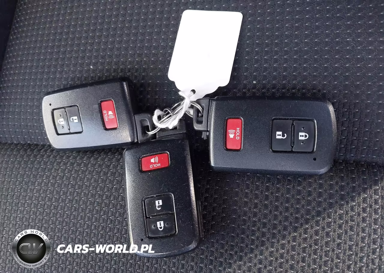 2018 Toyota Rav4 Hybrid Le VIN:JTMRJREV4JD248324 - 11