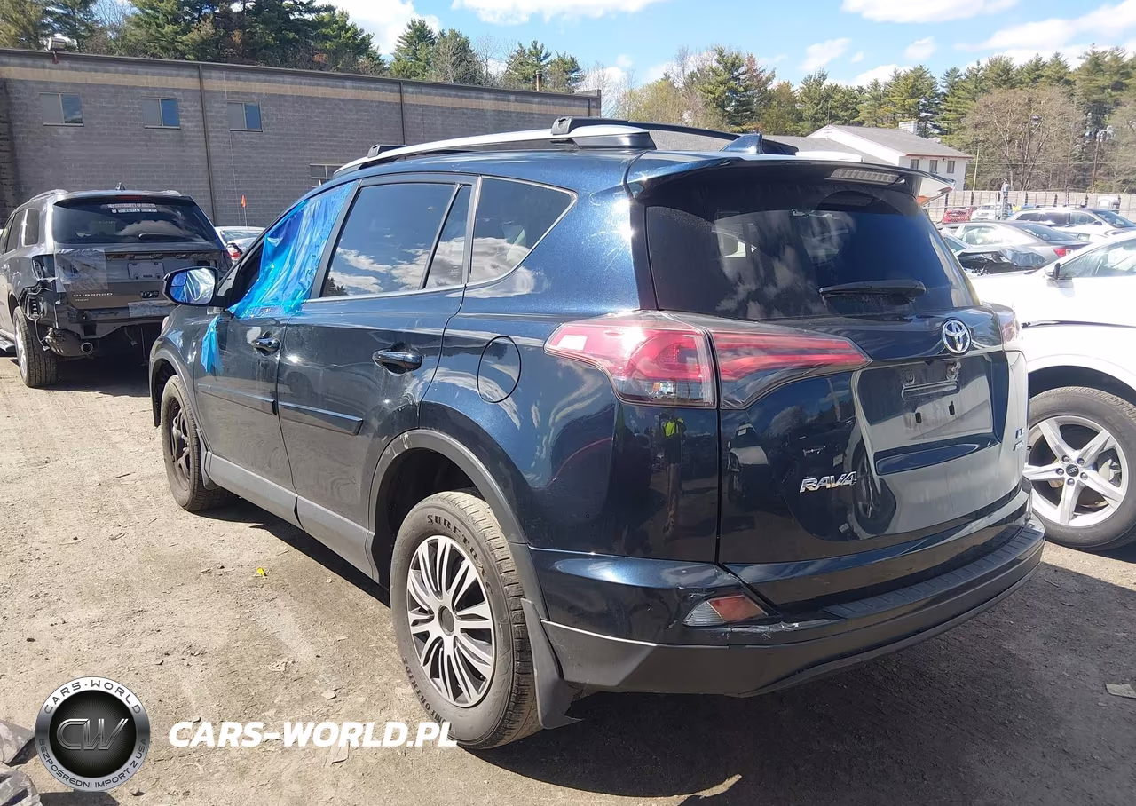 2018 Toyota Rav4 Le VIN:JTMBFREV1JJ257986 - 3