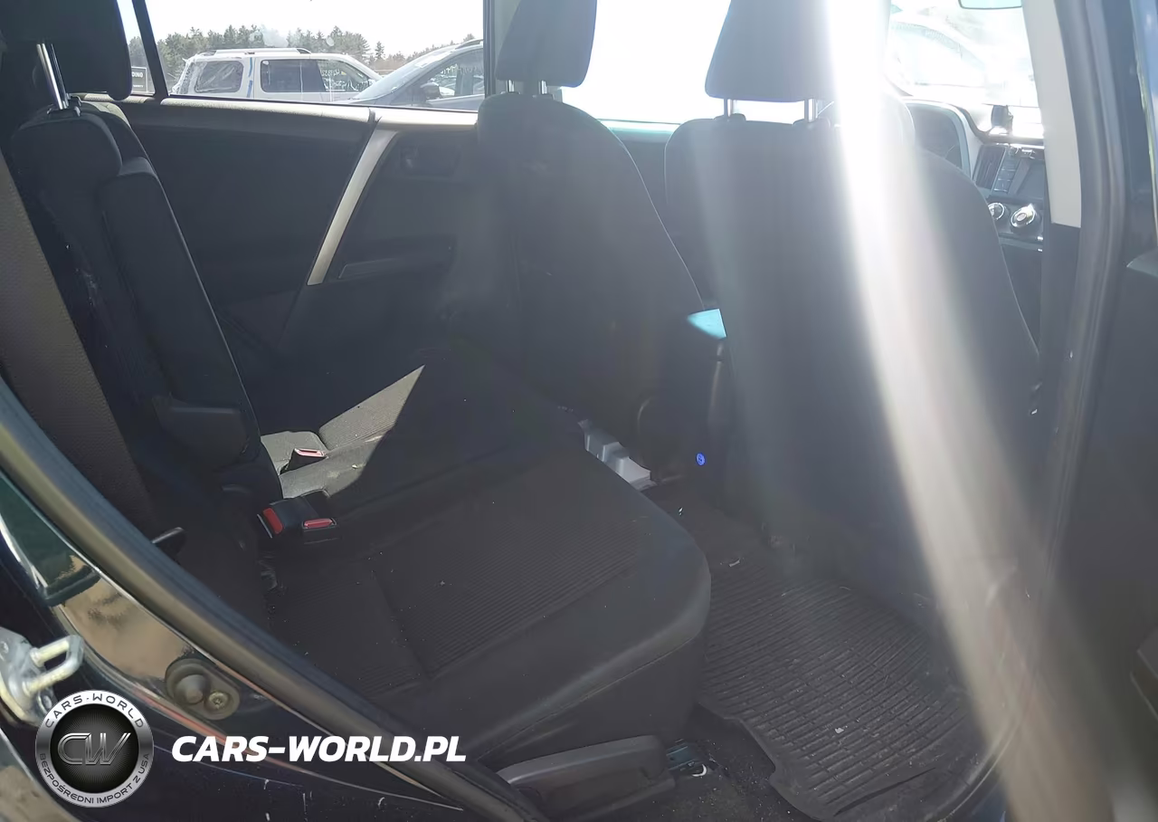 2018 Toyota Rav4 Le VIN:JTMBFREV1JJ257986 - 8