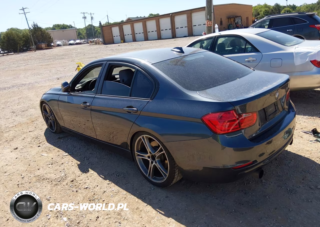 2013 BMW 335 I VIN:WBA3A9G55DNP35739 - 3