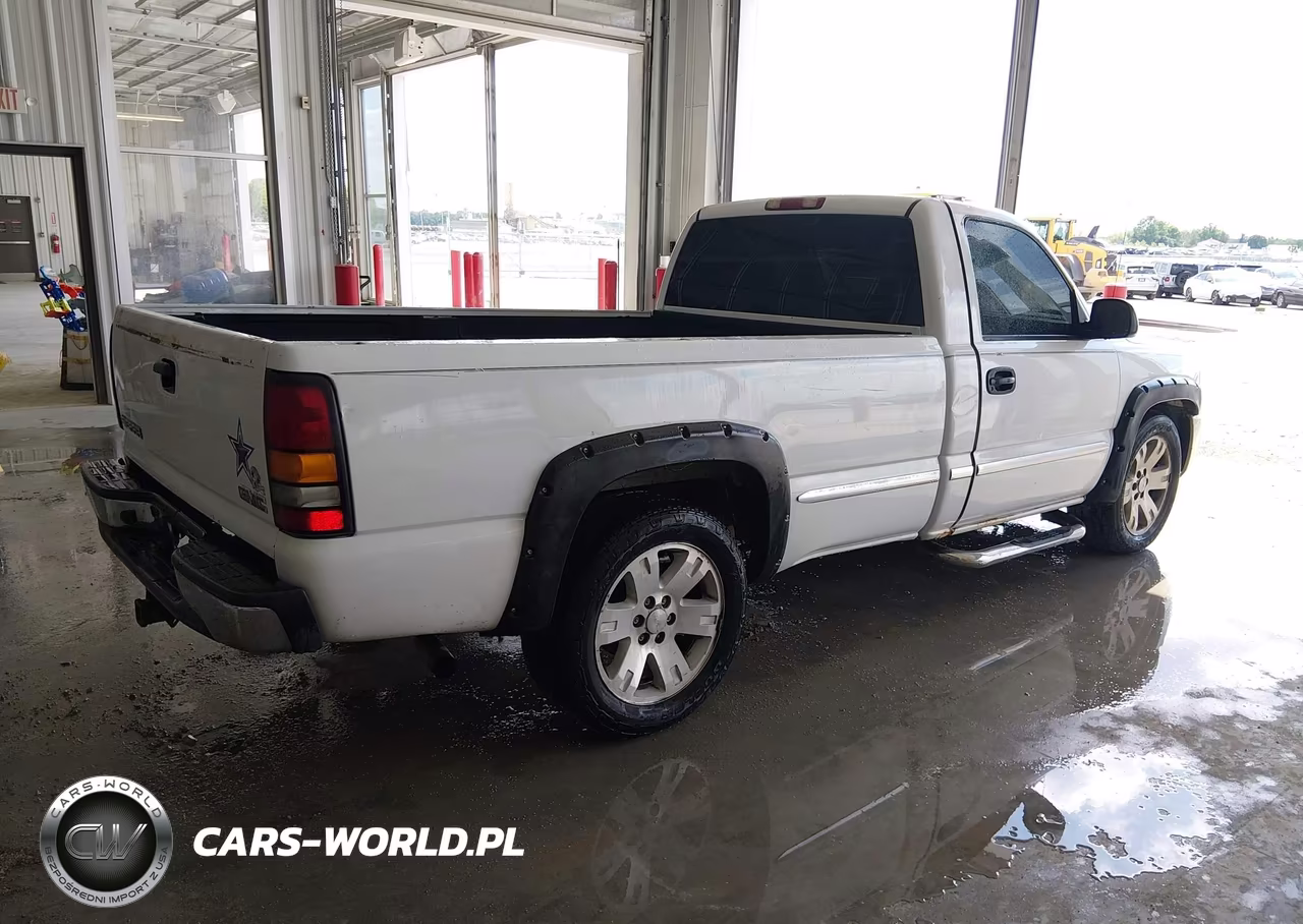 2004 GMC Sierra 1500 Work Truck VIN:1GTEC14X74Z312134 - 4