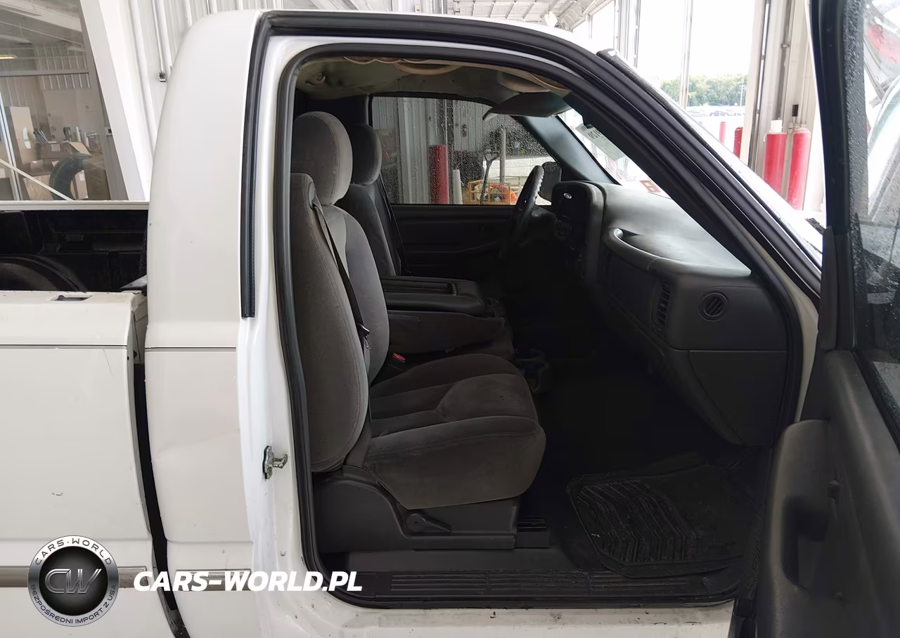 2004 GMC Sierra 1500 Work Truck VIN:1GTEC14X74Z312134 - 5