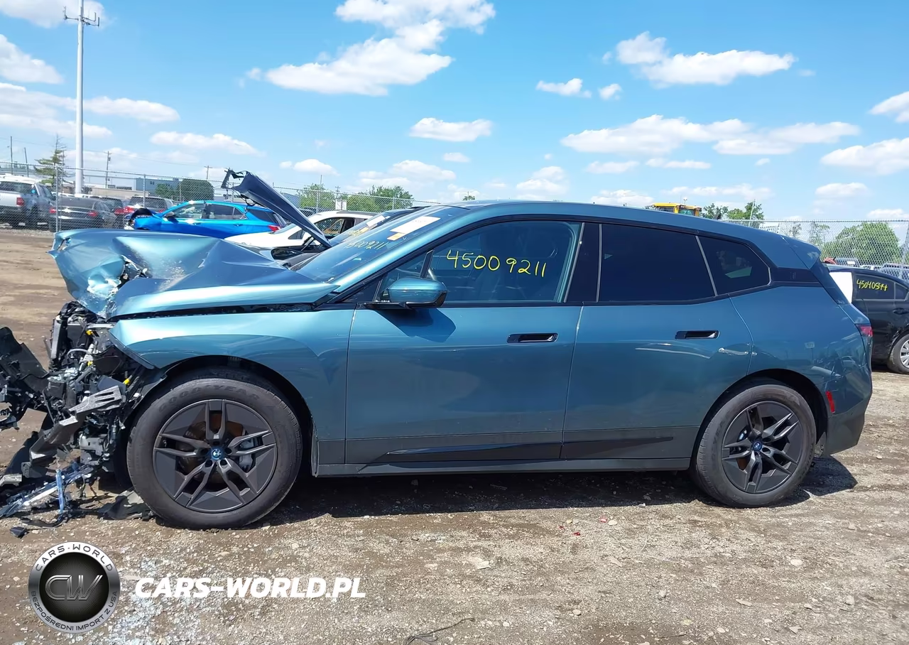 2025 BMW Ix xDrive50 VIN:WB523CF03SCU09700 - 15