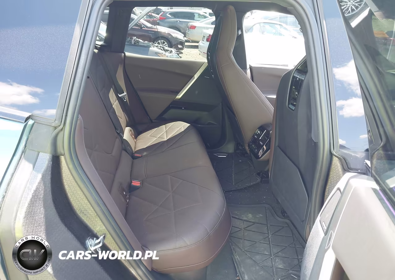 2025 BMW Ix xDrive50 VIN:WB523CF03SCU09700 - 8