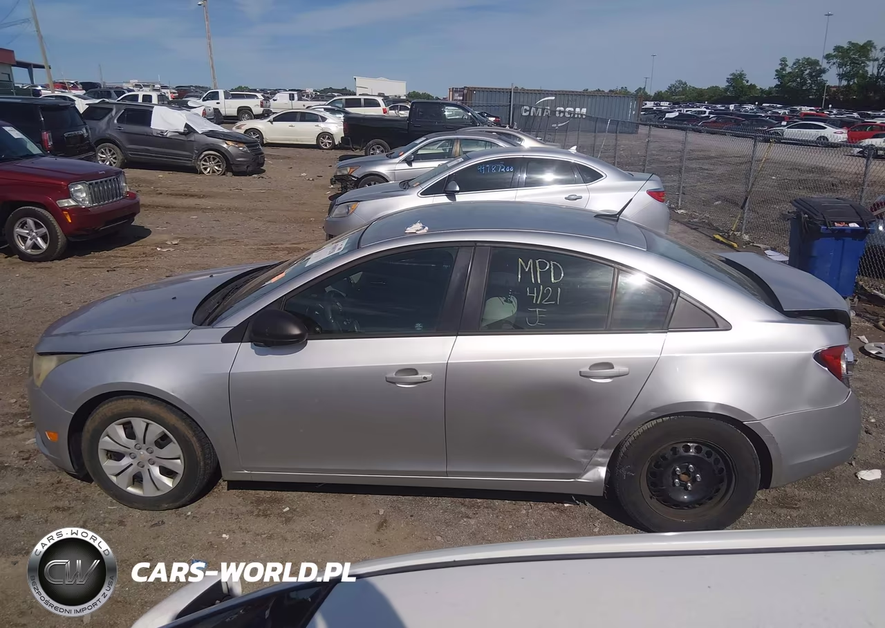 2014 Chevrolet Cruze Ls Auto VIN:1G1PA5SH7E7150352 - 15