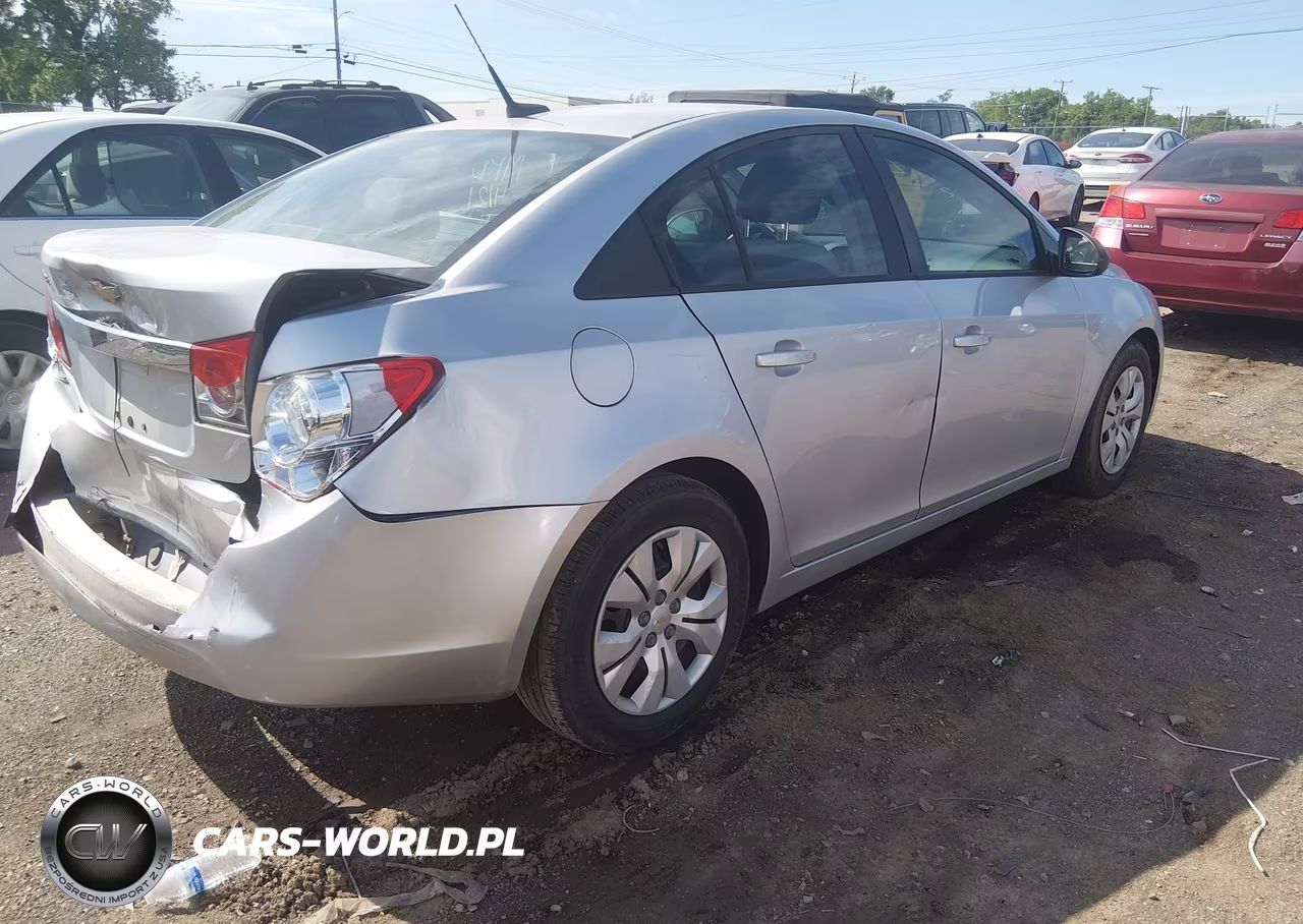 2014 Chevrolet Cruze Ls Auto VIN:1G1PA5SH7E7150352 - 4
