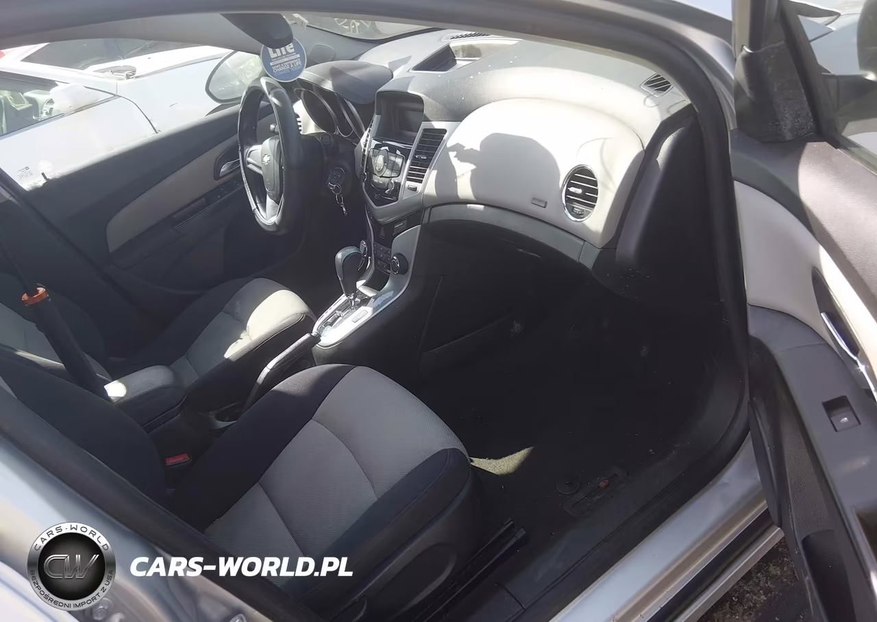 2014 Chevrolet Cruze Ls Auto VIN:1G1PA5SH7E7150352 - 5