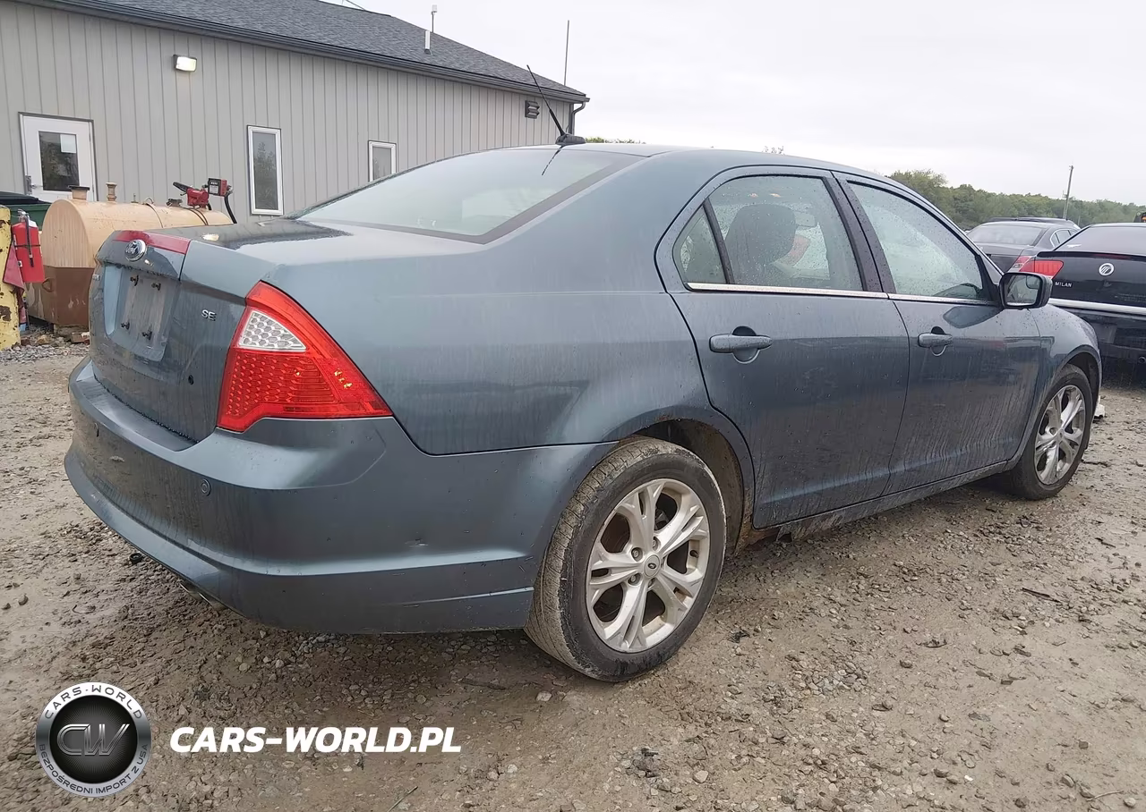 2012 Ford Fusion Se VIN:3FAHP0HA8CR410468 - 4