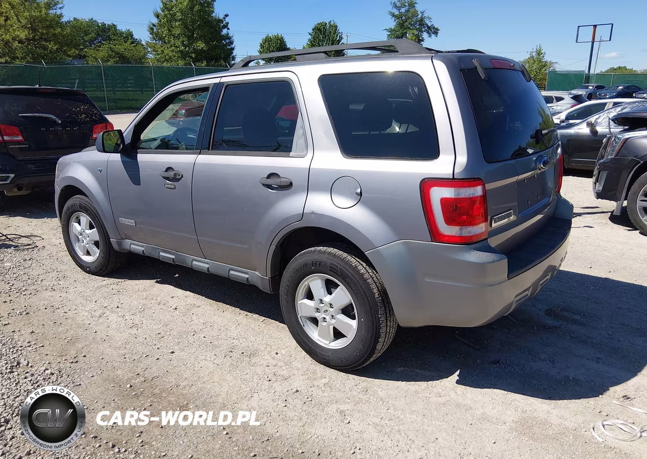 2008 Ford Escape Xlt VIN:1FMCU93128KC92482 - 3