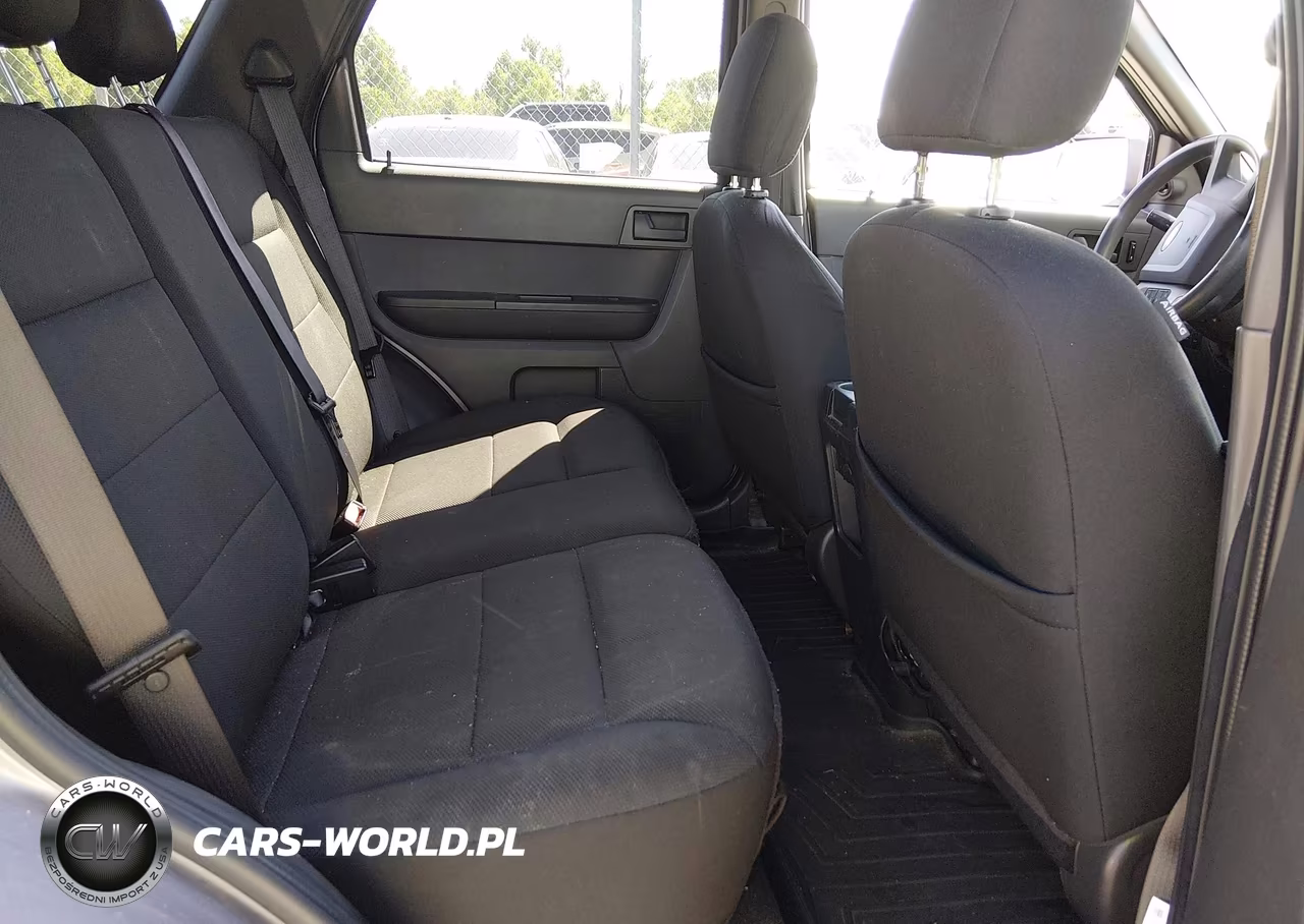 2008 Ford Escape Xlt VIN:1FMCU93128KC92482 - 8