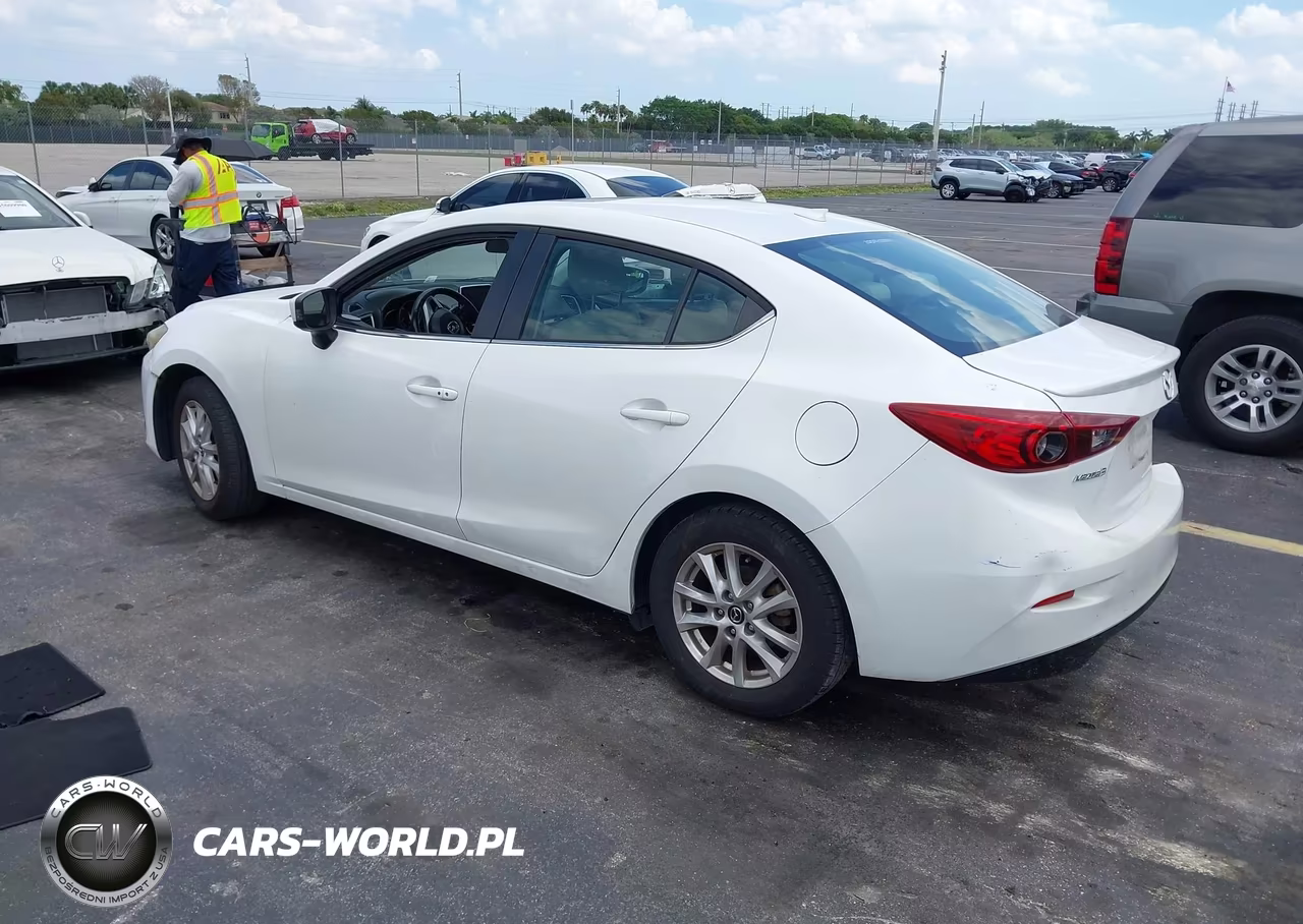 2015 Mazda Mazda3 I Touring VIN:3MZBM1V77FM225186 - 3