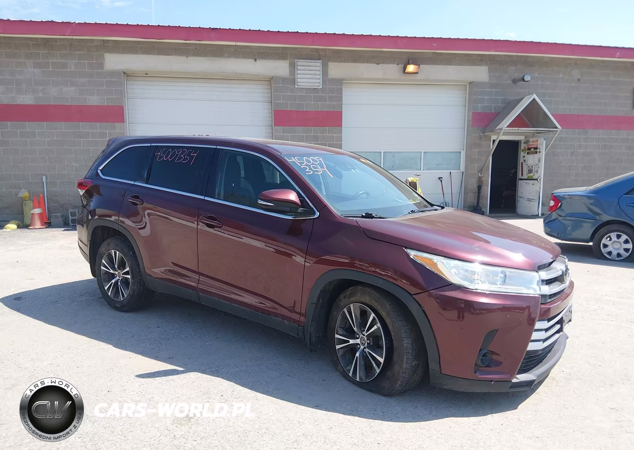 2019 Toyota Highlander Le – zdjęcie 1 z 17