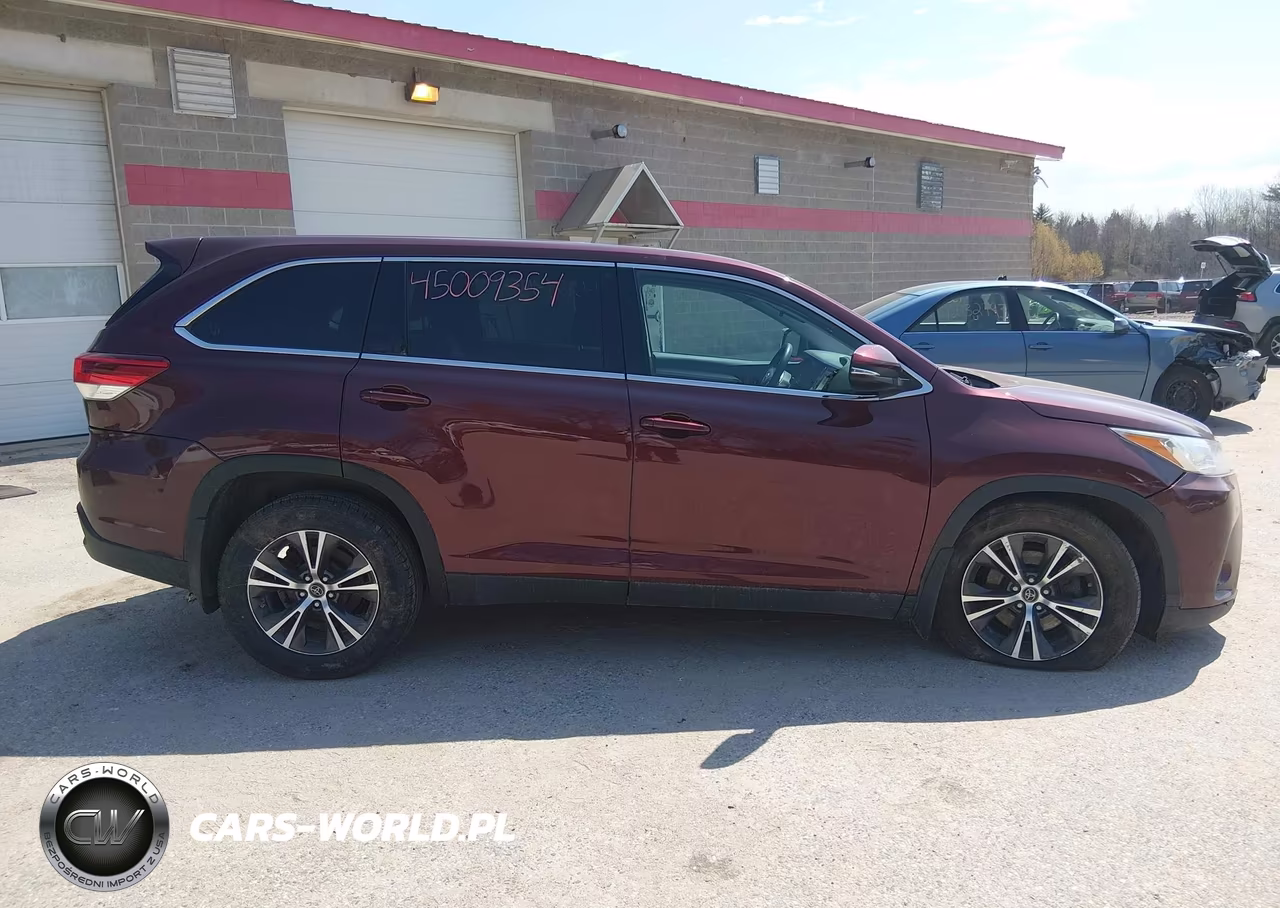 2019 Toyota Highlander Le VIN:5TDBZRFH6KS937032 - 14