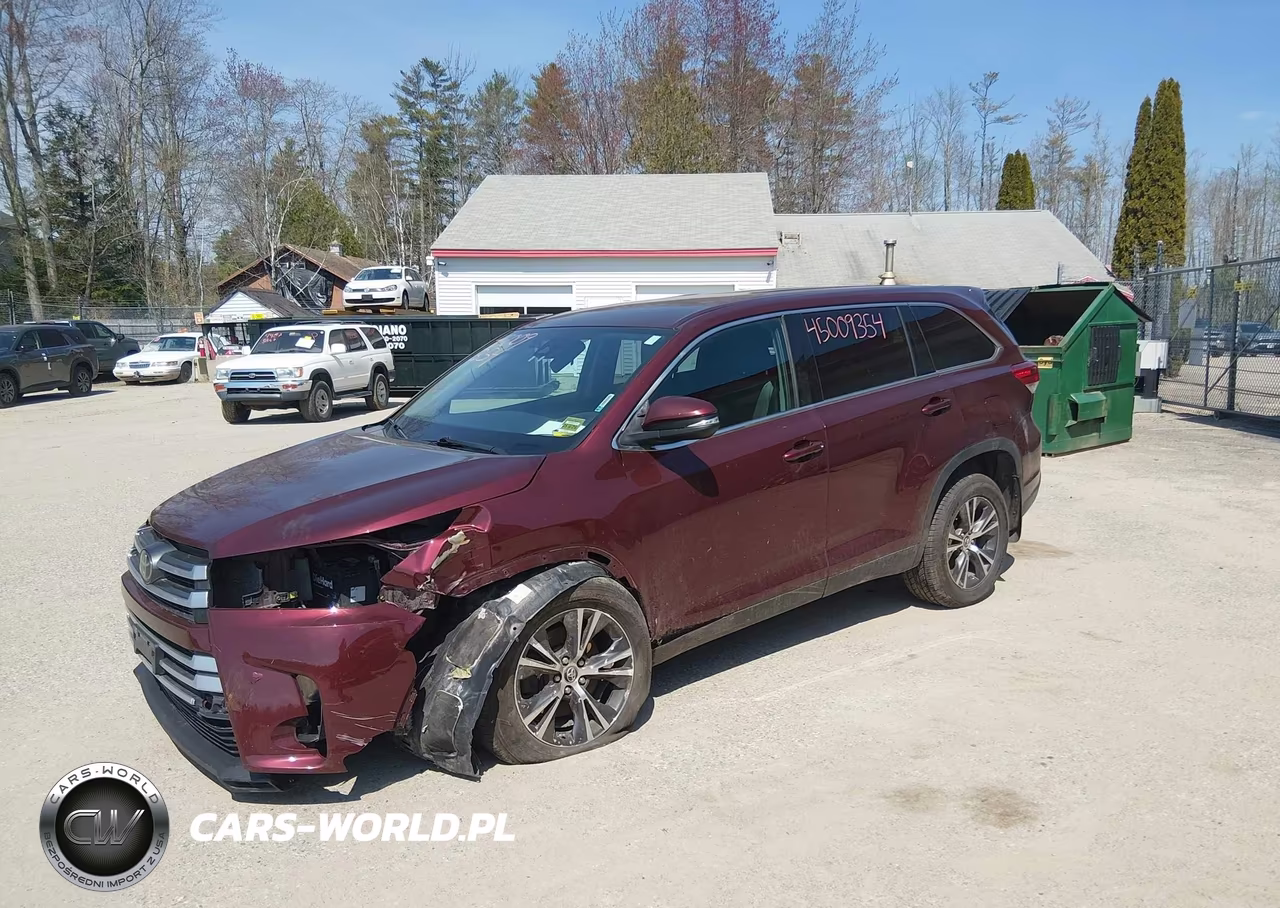 2019 Toyota Highlander Le VIN:5TDBZRFH6KS937032 - 2