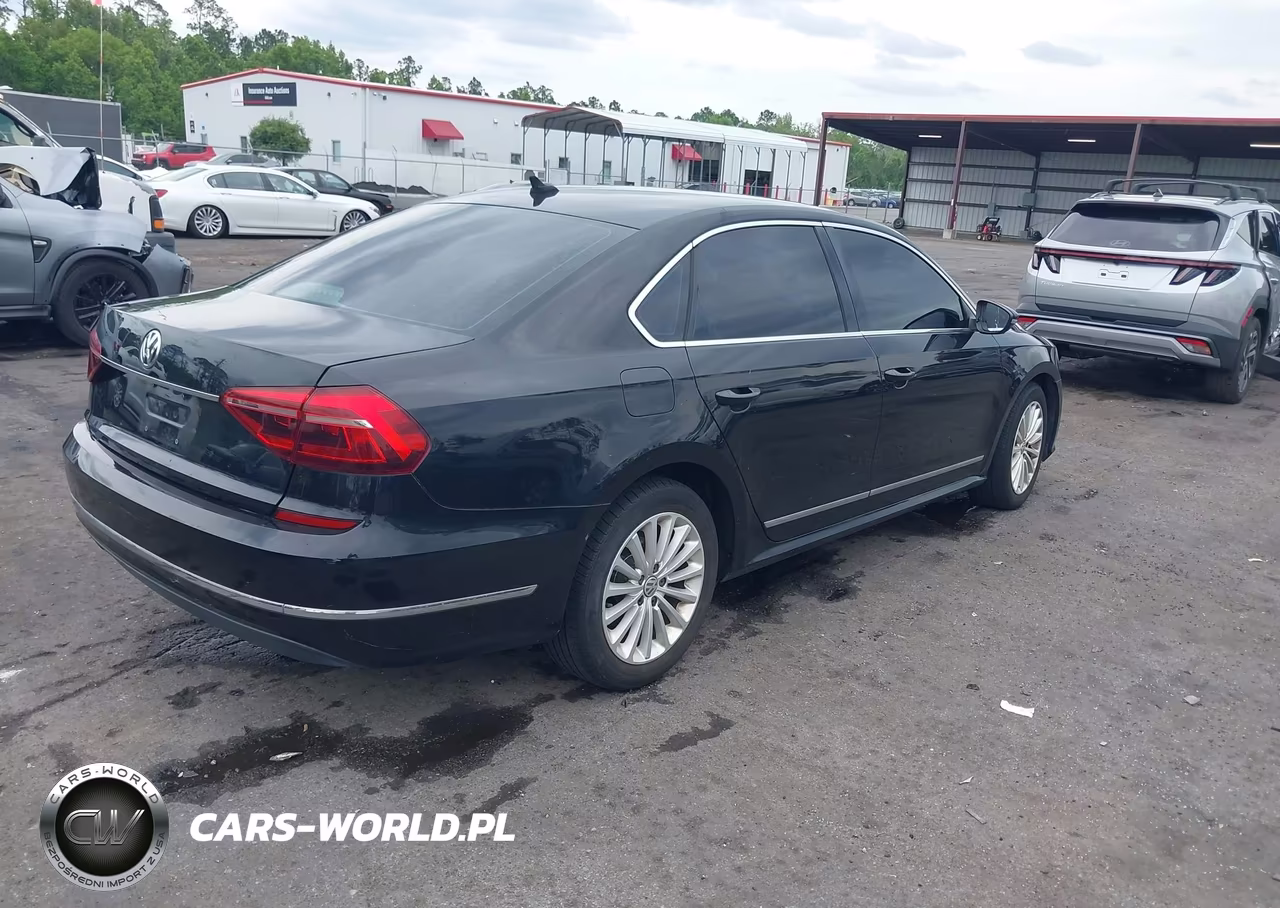 2017 Volkswagen Passat 1.8T Se VIN:1VWBT7A31HC040340 - 4