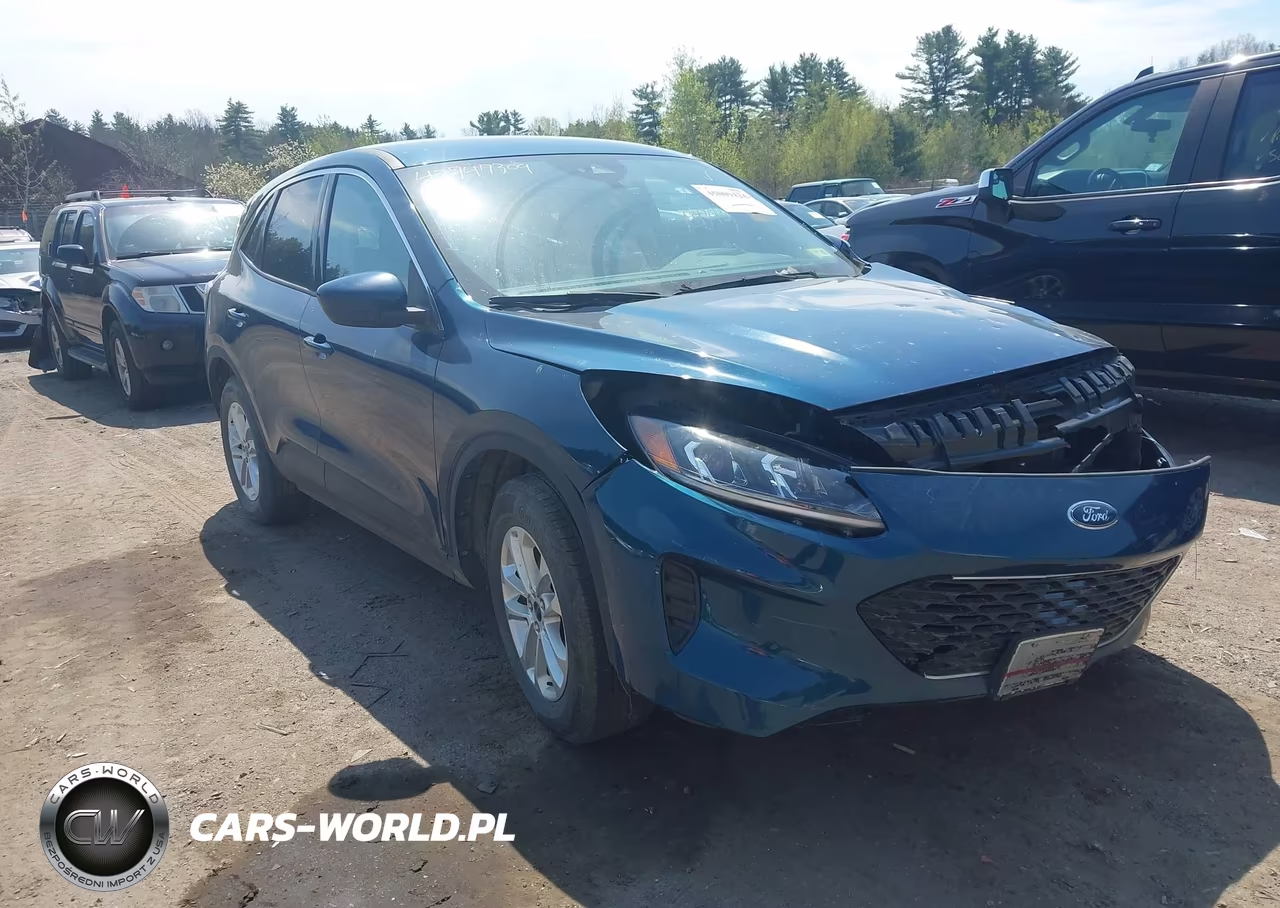 2020 Ford Escape Se