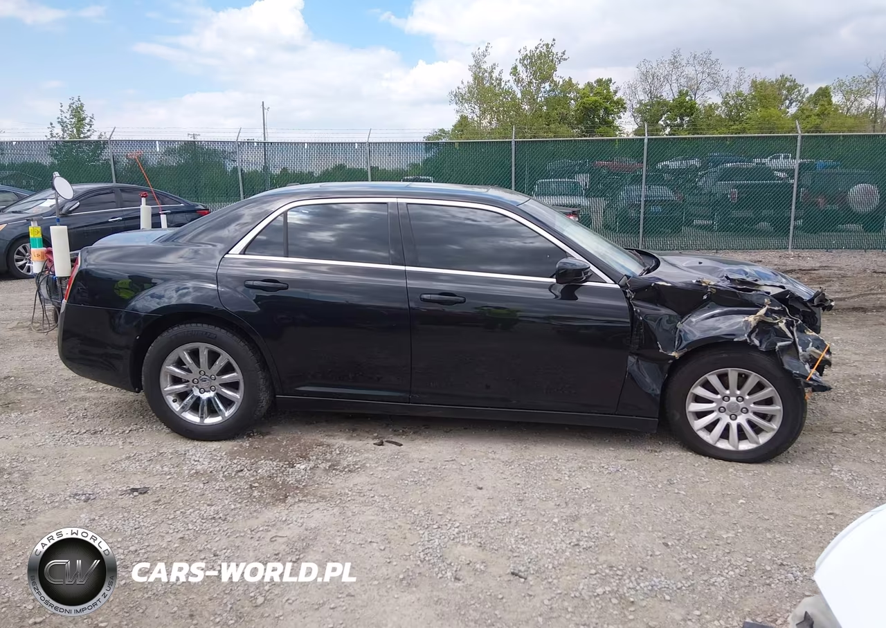 2014 Chrysler 300 VIN:2C3CCAAG1EH166752 - 14