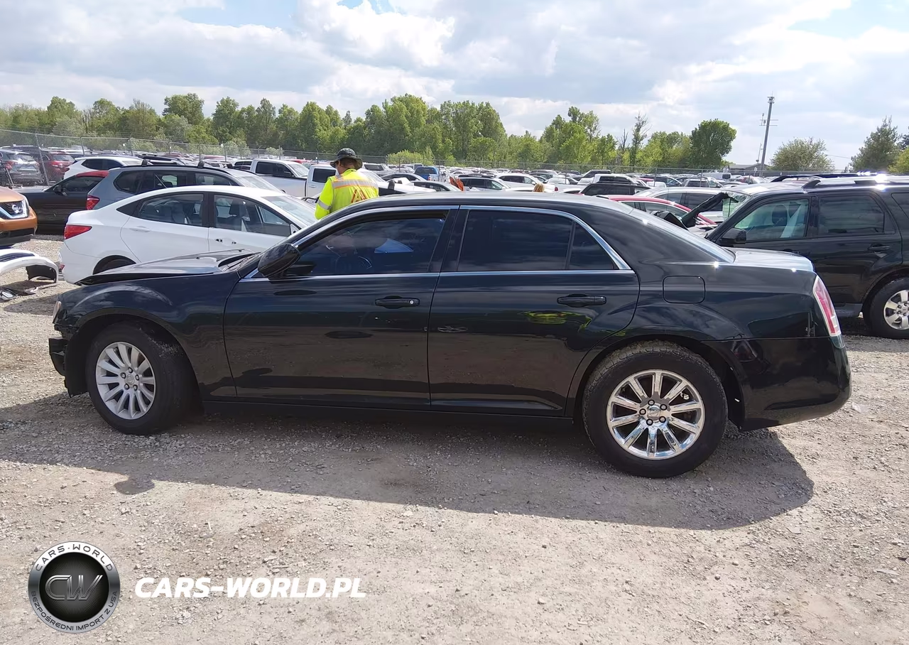 2014 Chrysler 300 VIN:2C3CCAAG1EH166752 - 15