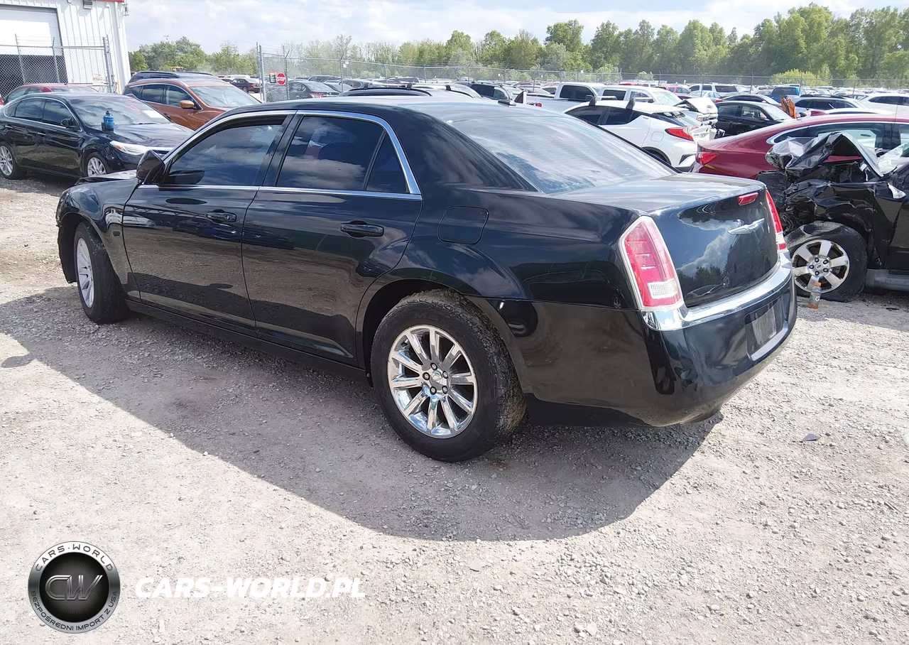 2014 Chrysler 300 VIN:2C3CCAAG1EH166752 - 3