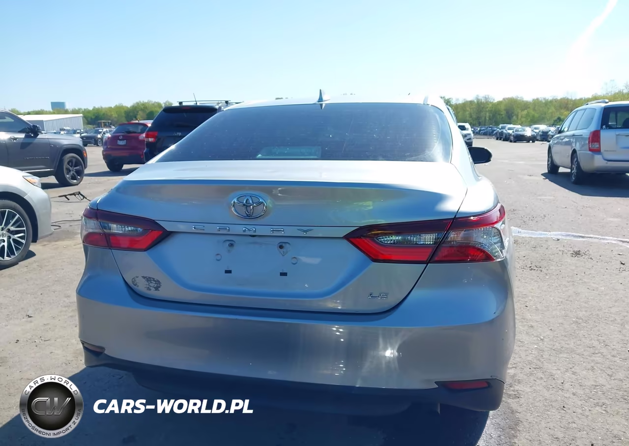 2021 Toyota Camry Le VIN:4T1C11AK7MU561368 - 16