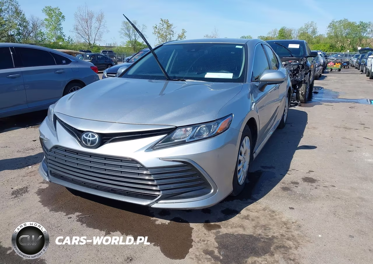 2021 Toyota Camry Le VIN:4T1C11AK7MU561368 - 2