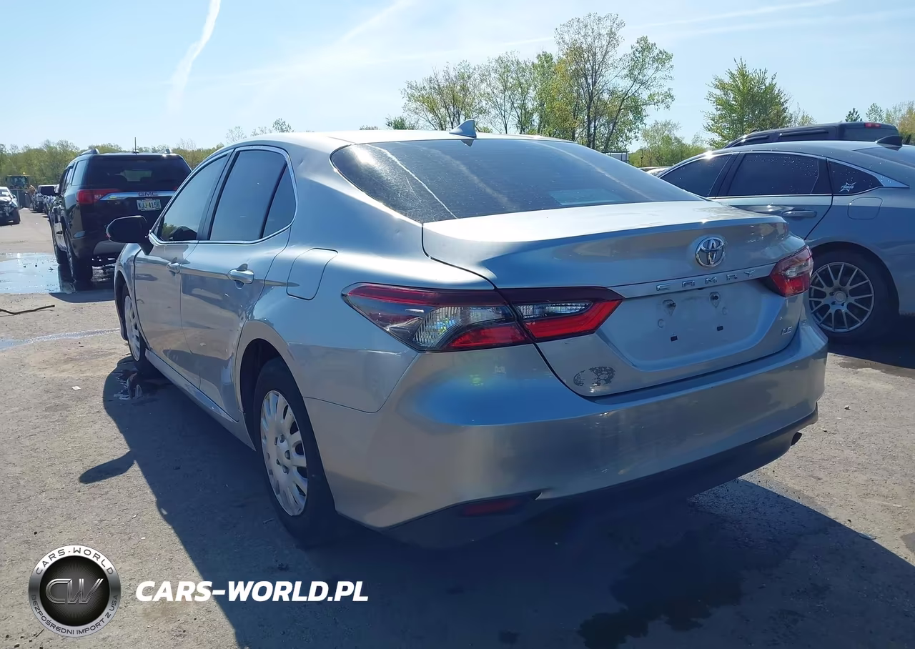 2021 Toyota Camry Le VIN:4T1C11AK7MU561368 - 3