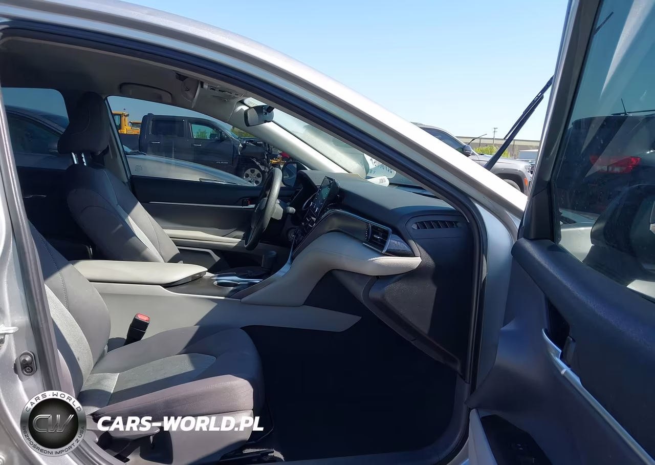 2021 Toyota Camry Le VIN:4T1C11AK7MU561368 - 5