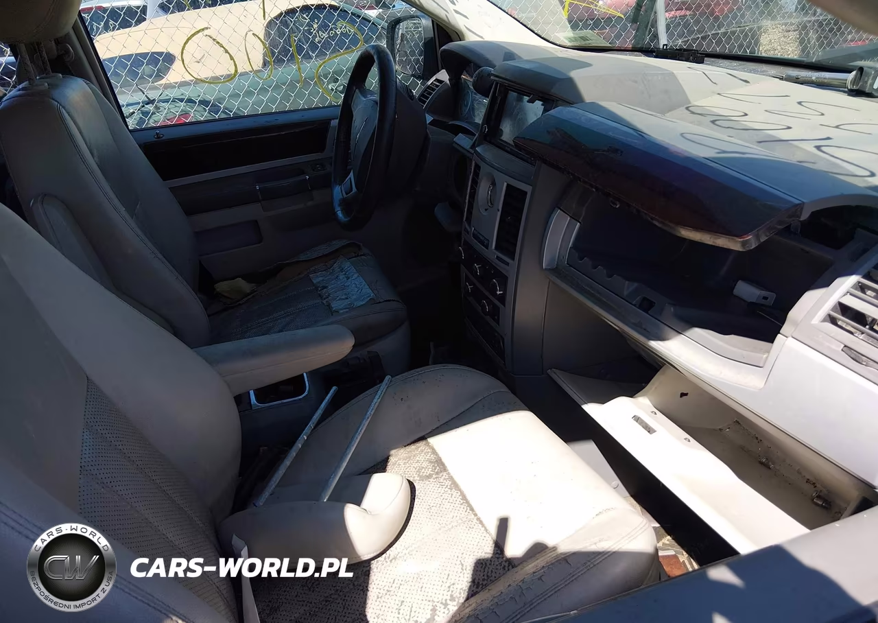 2009 Chrysler Town & Country Touring VIN:2A8HR54139R640207 - 5