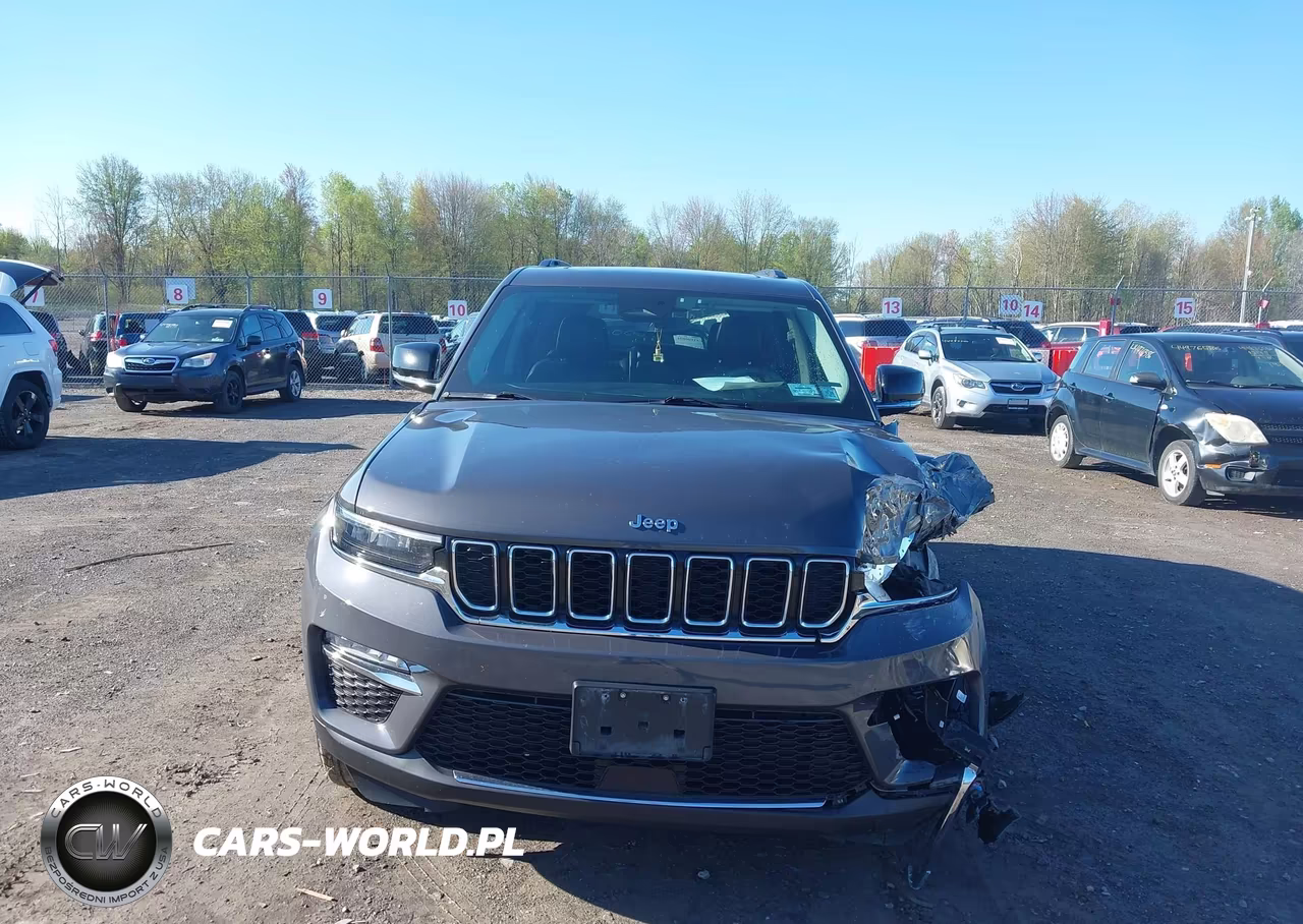 2024 Jeep Grand Cherokee Limited 4X4 VIN:1C4RJHBG4RC679814 - 12