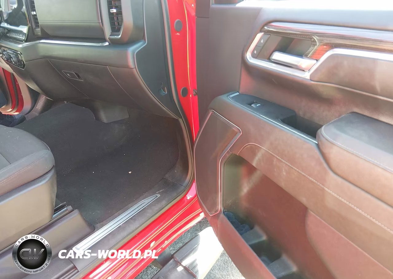 2024 Chevrolet Silverado 2500Hd 4Wd Standard Bed Lt VIN:2GC4YNE73R1273917 - 5