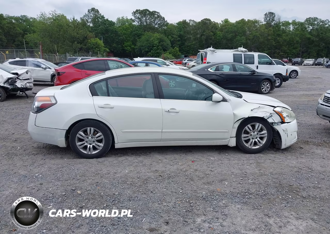 2011 Nissan Altima 2.5 S VIN:1N4AL2AP9BC173235 - 12