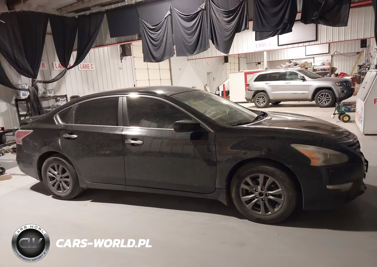 2015 Nissan Altima 2.5 S VIN:1N4AL3APXFN897502 - 13