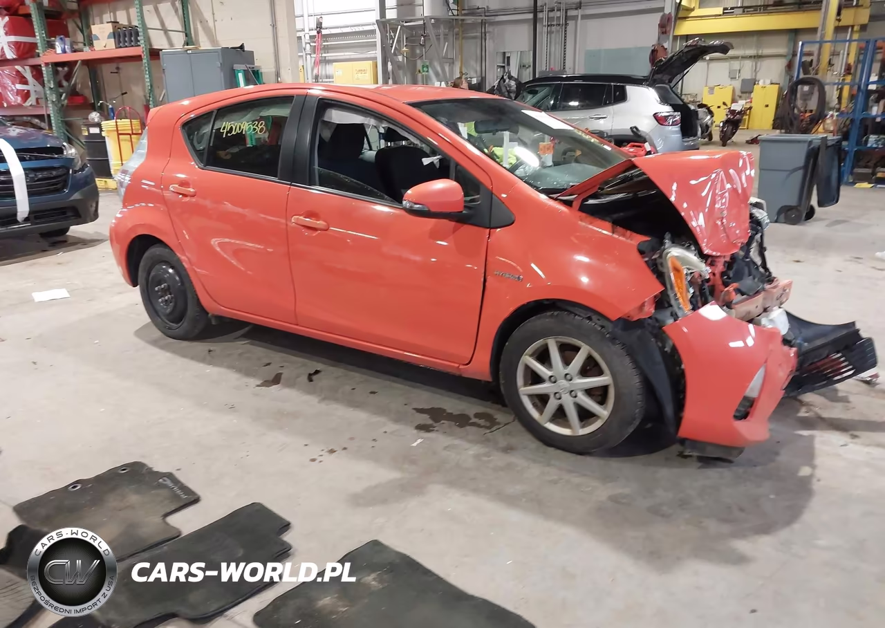 2013 Toyota Prius C Three