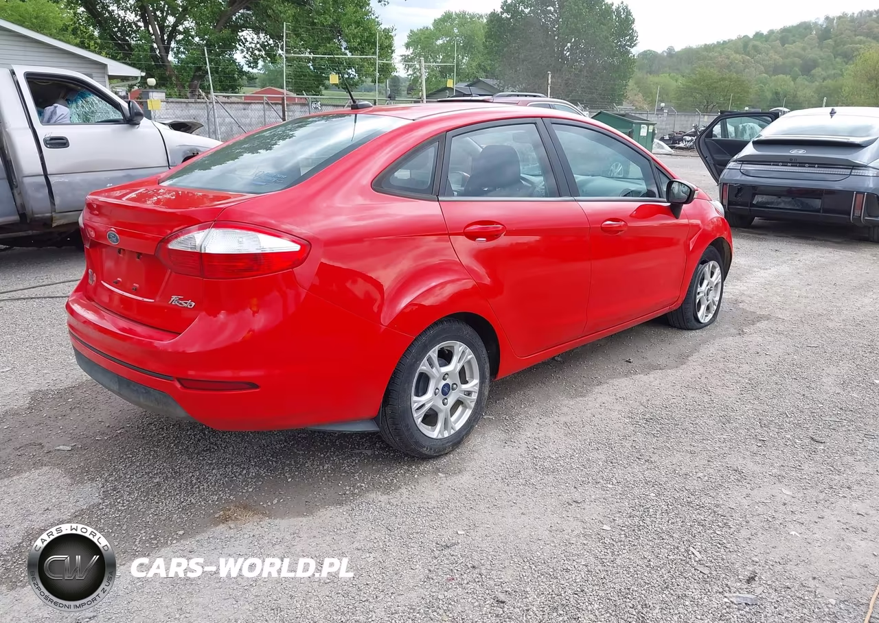 2015 Ford Fiesta Se VIN:3FADP4BJ4FM200188 - 4