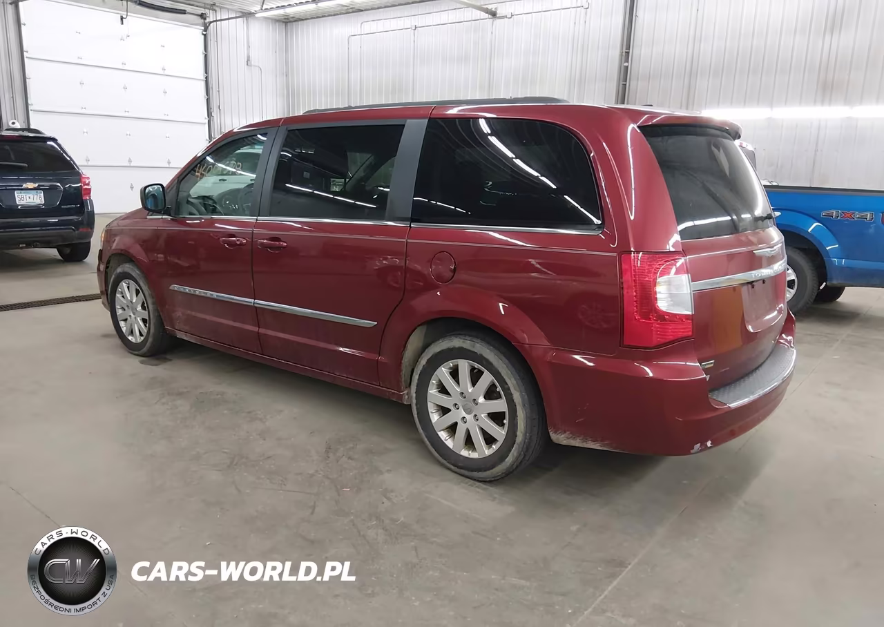 2015 Chrysler Town & Country Touring VIN:2C4RC1BG2FR560549 - 3